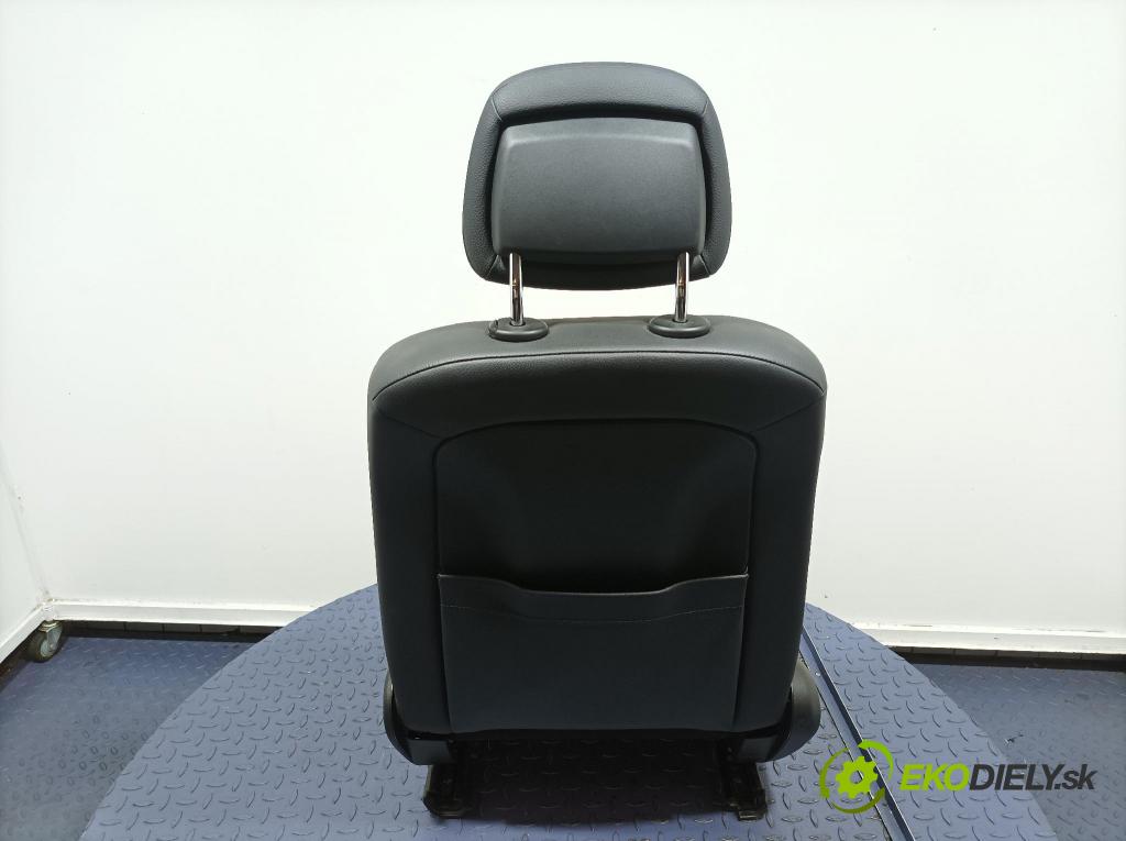 Mercedes C-klasa 2011 Sedadlo spolujezdce