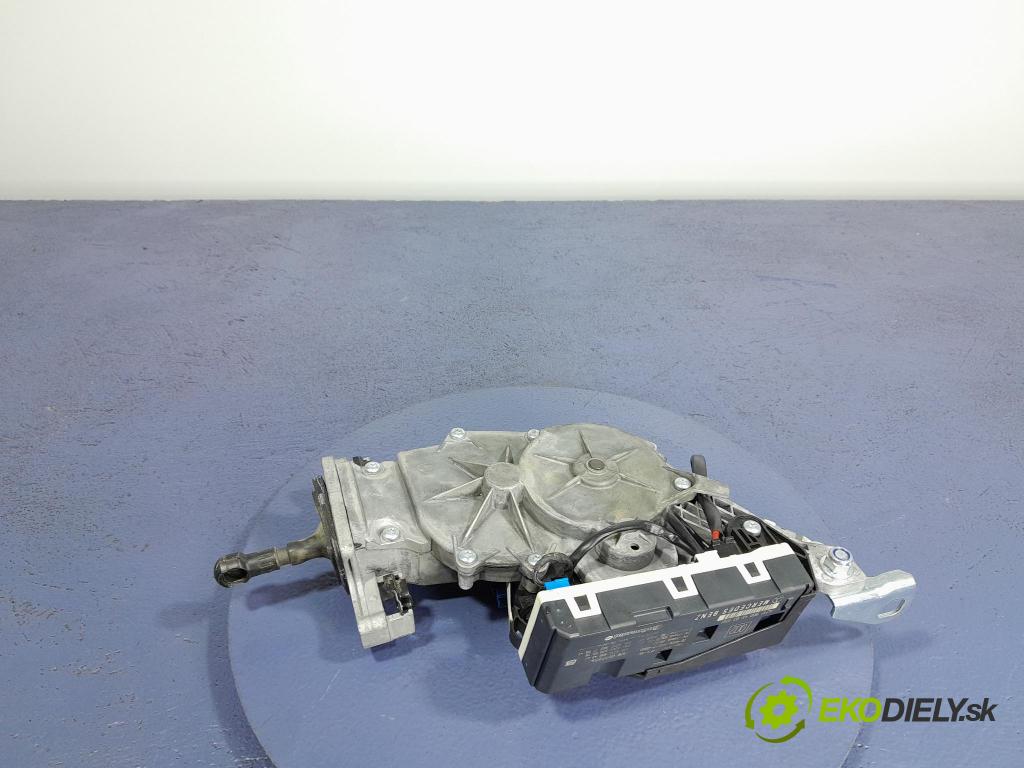 Mercedes C-klasa 2011 zámek Klapky: kufr A2128203542