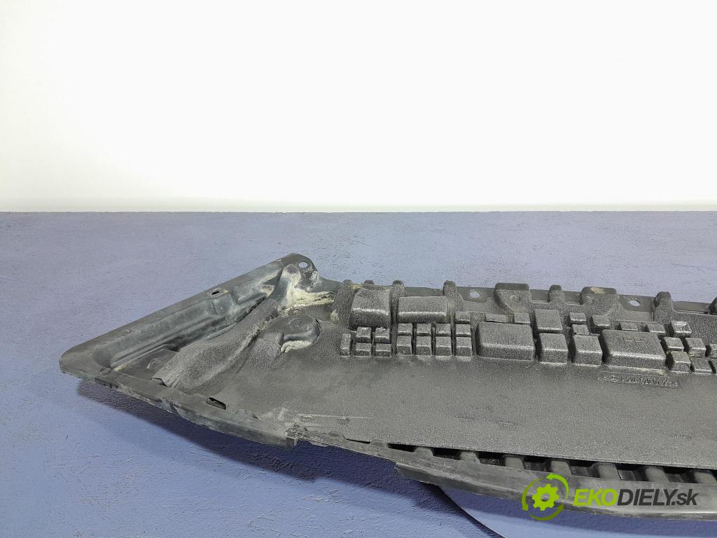 Mercedes C-klasa 2011 kryt Plast: podvozek: A2045200723