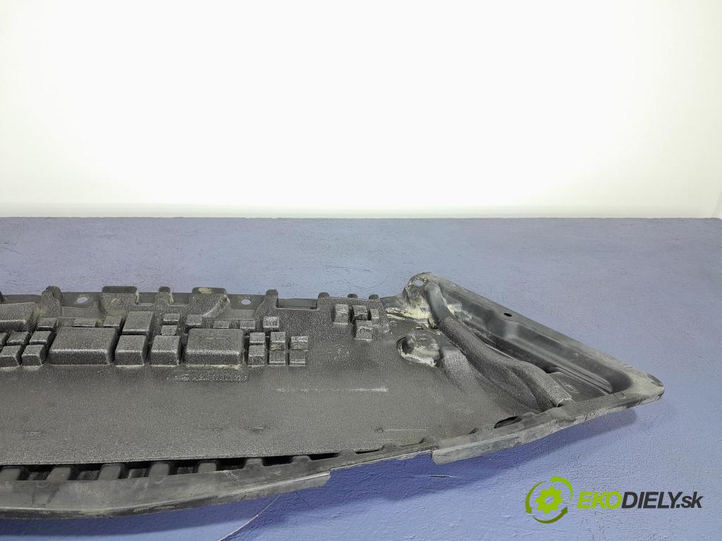 Mercedes C-klasa 2011 kryt Plast: podvozek: A2045200723