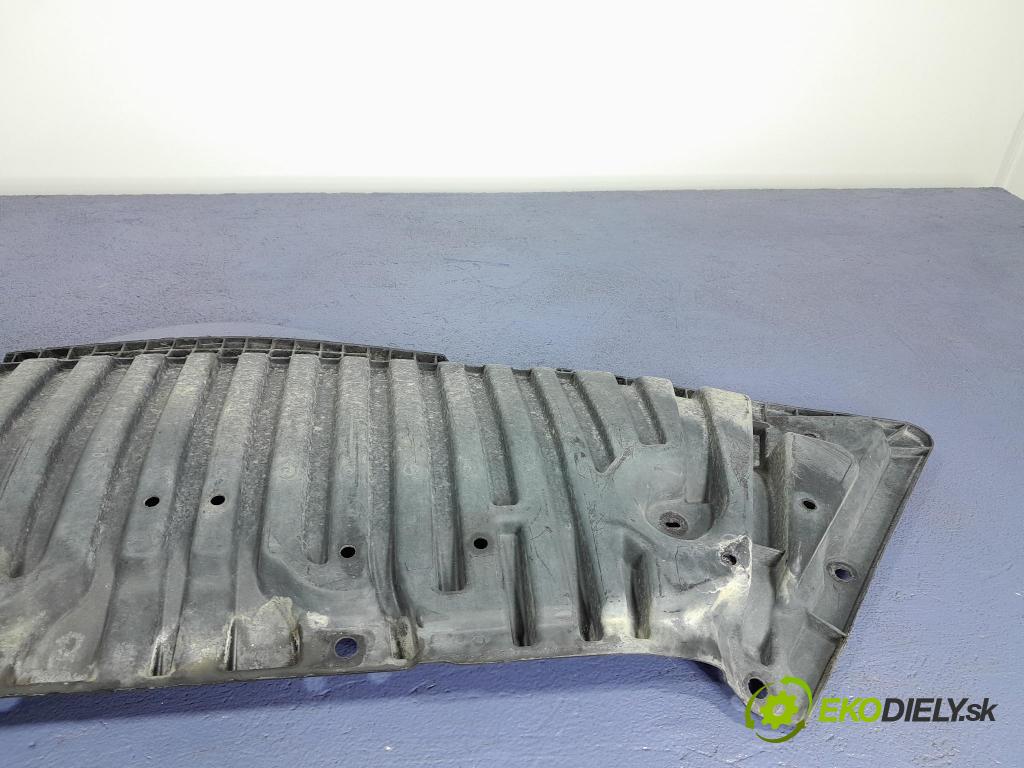 Mercedes C-klasa 2011 kryt Plast: podvozek: A2045200723