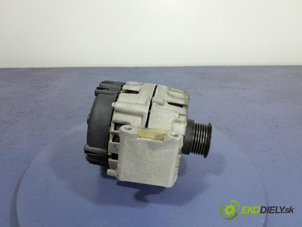 Mercedes C-klasa 2011 Alternator A0009067900