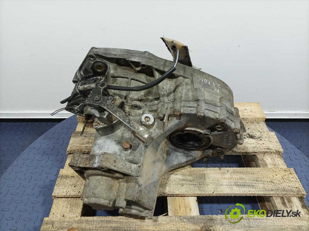 Vw Transporter 2000 převodovka Ozubené kola: Manualna AFK