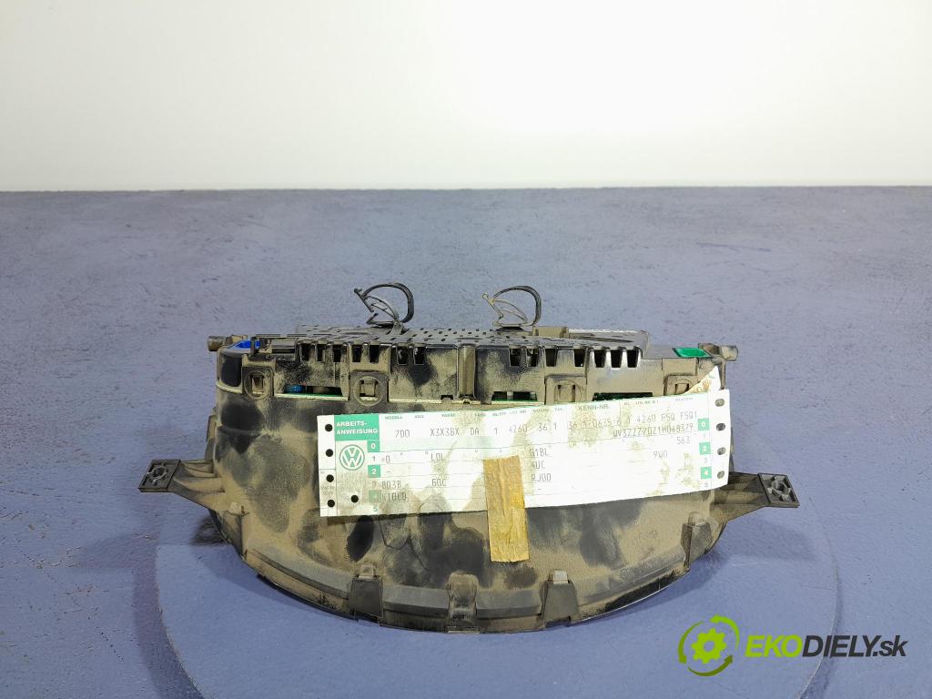 Vw Transporter 2000 prístrojovka/ budíky 7D0920803B