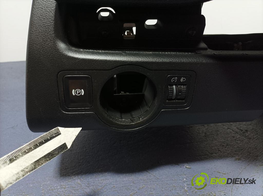 Vw Passat 2007 kokpit,pristrojová doska