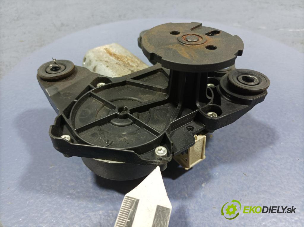 Peugeot 207 2008 motorek Stěrače: Zad: 9684626780