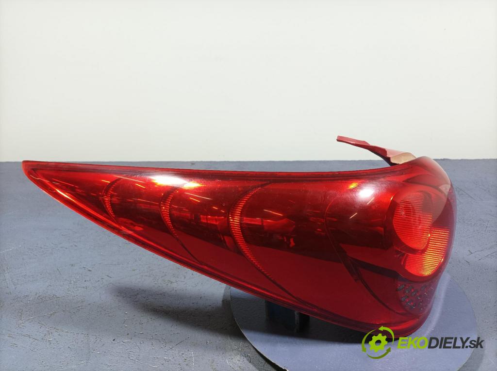 Peugeot 207 2008 světlo Zad: levá Mimo: 9680158080