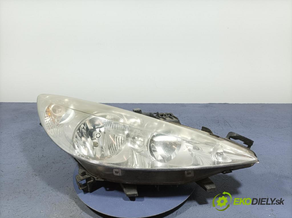 Peugeot 207 2008 světlo v pravo: 9649986180