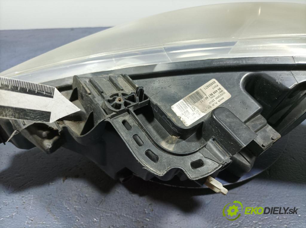 Peugeot 207 2008 světlo v pravo: 9649986180