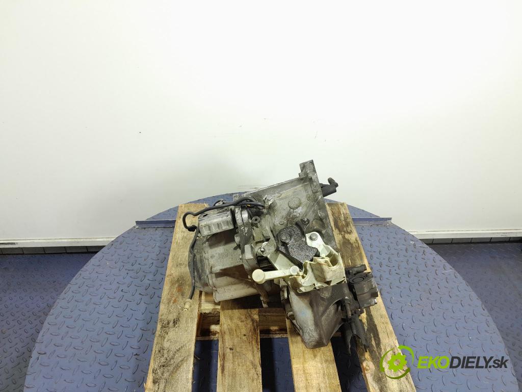 Peugeot 207 2008 převodovka Ozubené kola: Manualna 20DM69