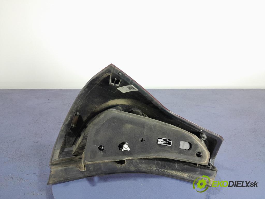 Dacia Sandero 2008 světlo Zad: Práva: Mimo: 8200734824