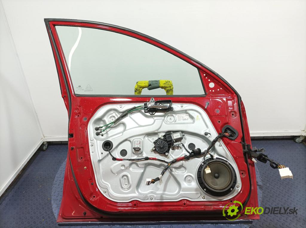 Hyundai I30 2009 dveře před Vlevo, odjet: