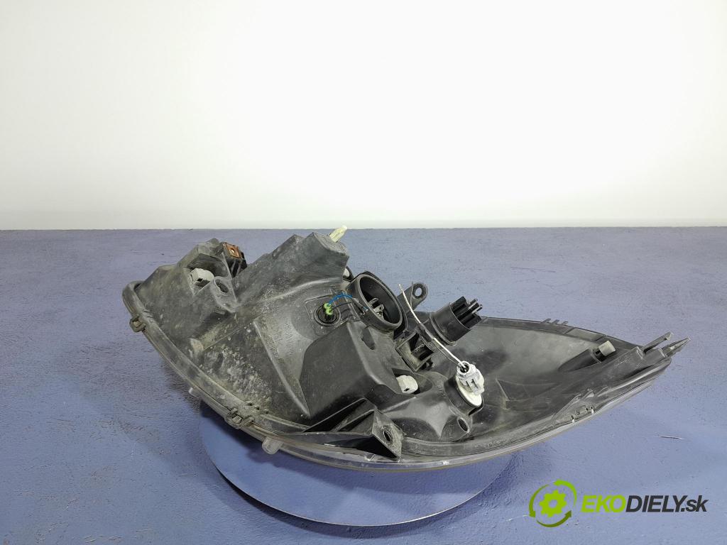 Dacia Sandero 2008 světlo v pravo: 8200733877