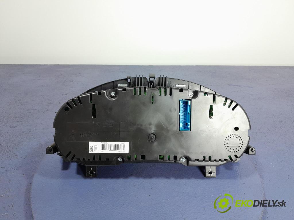 Vw Passat 2011 Přístrojová deska 3AA920870A
