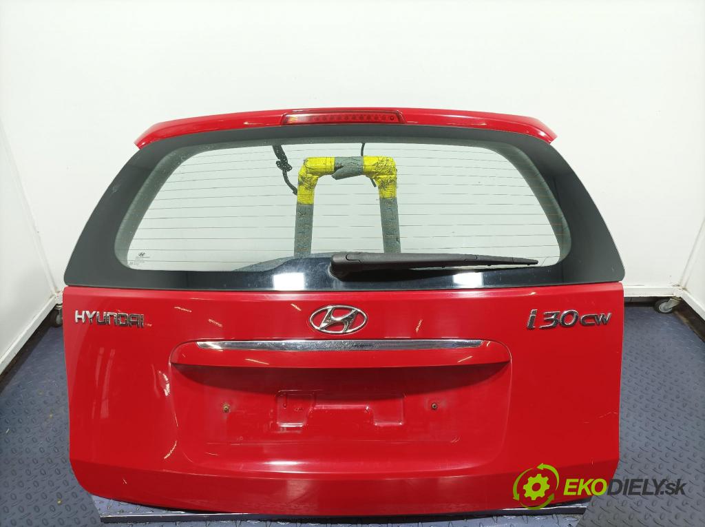 Hyundai I30 2009 zadní dveře kufra: kufr