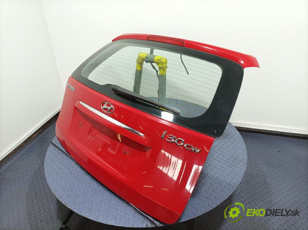 Hyundai I30 2009 zadní dveře kufra: kufr