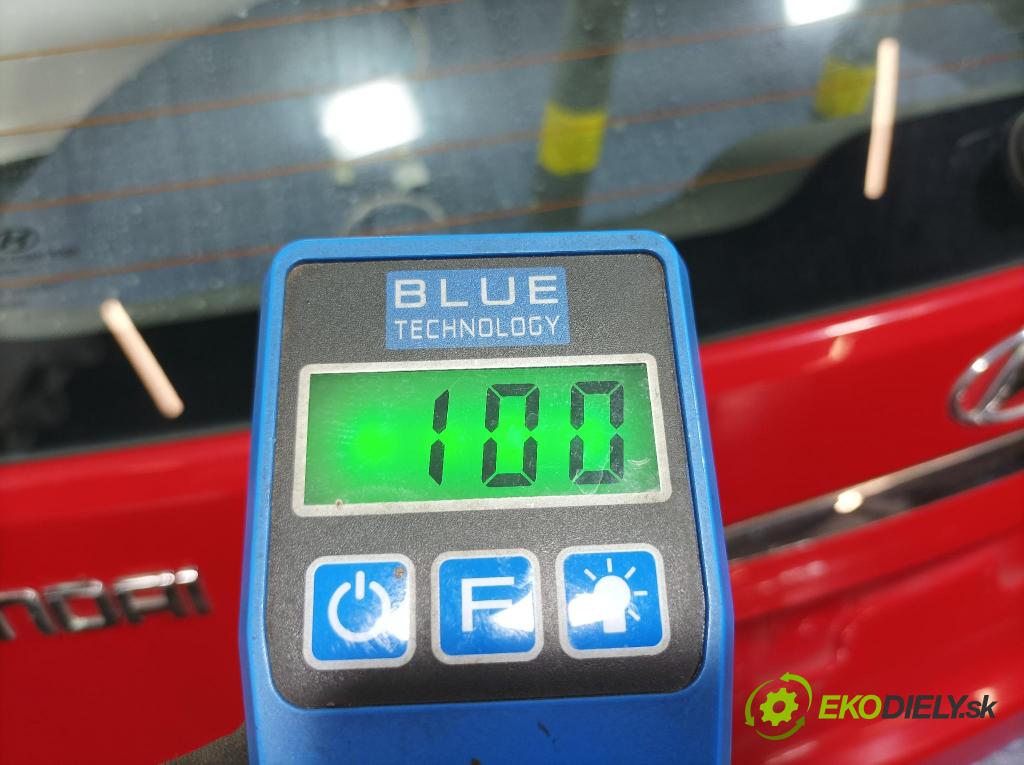 Hyundai I30 2009 zadní dveře kufra: kufr