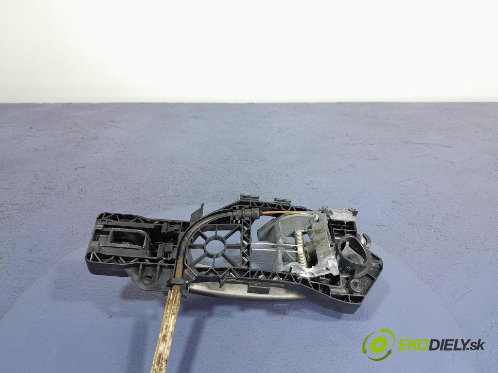 Vw Passat 2011 klika Zad: Práva: 3C0837886
