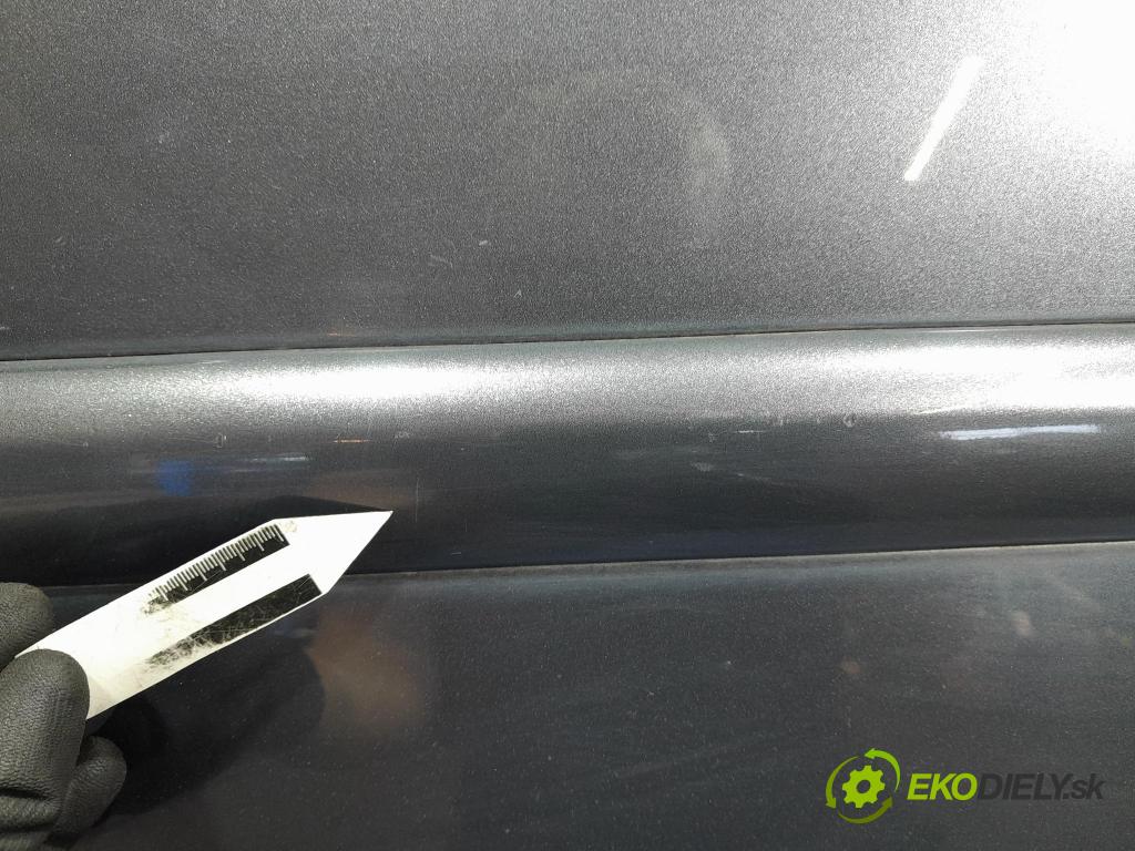 Peugeot 207 2008 dveře před prave