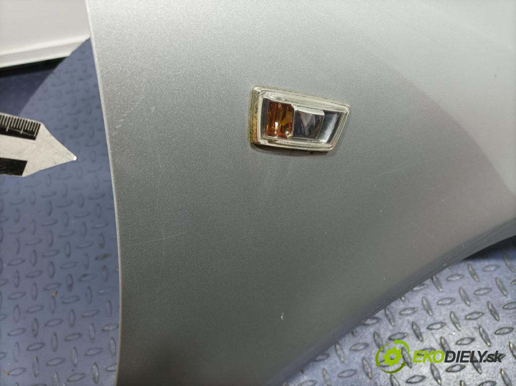 Opel Corsa 2007 blatnik před v pravo: