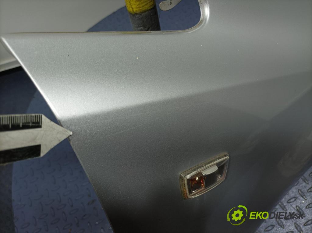 Opel Corsa 2007 blatnik před v pravo:
