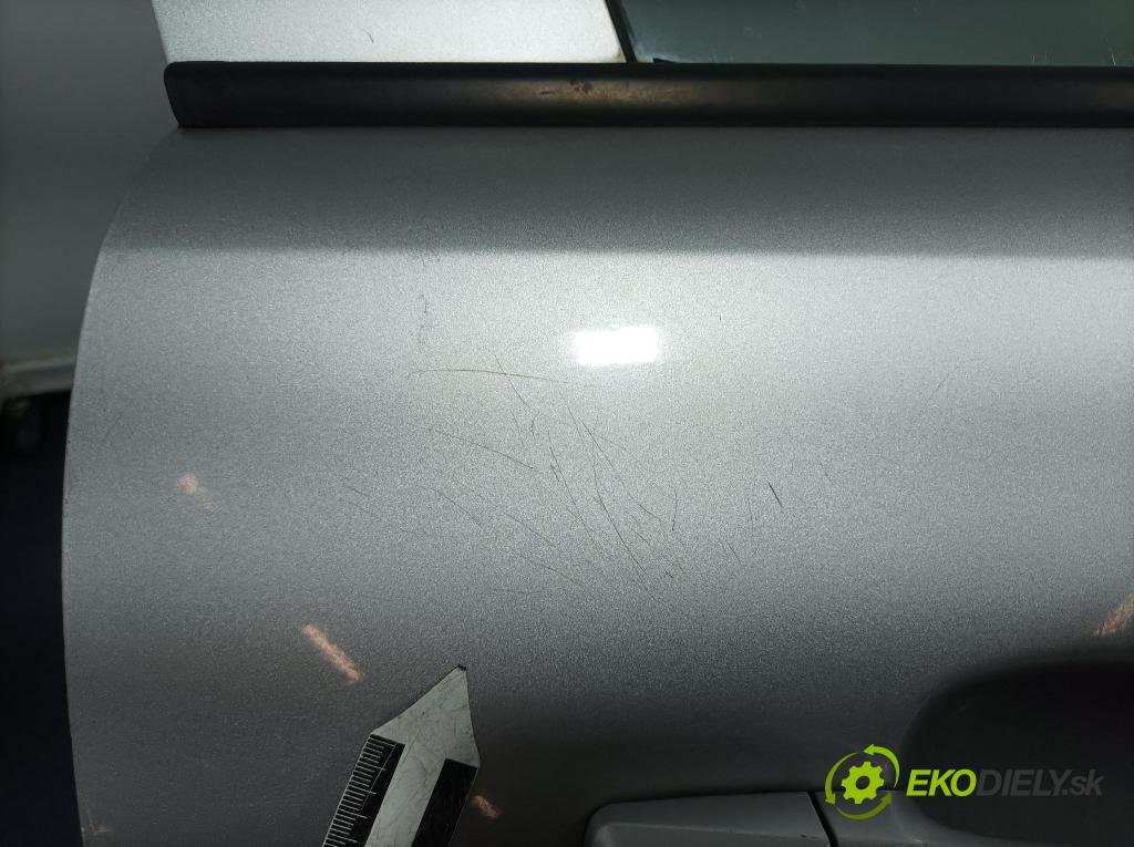 Opel Corsa 2007 dveře před prave