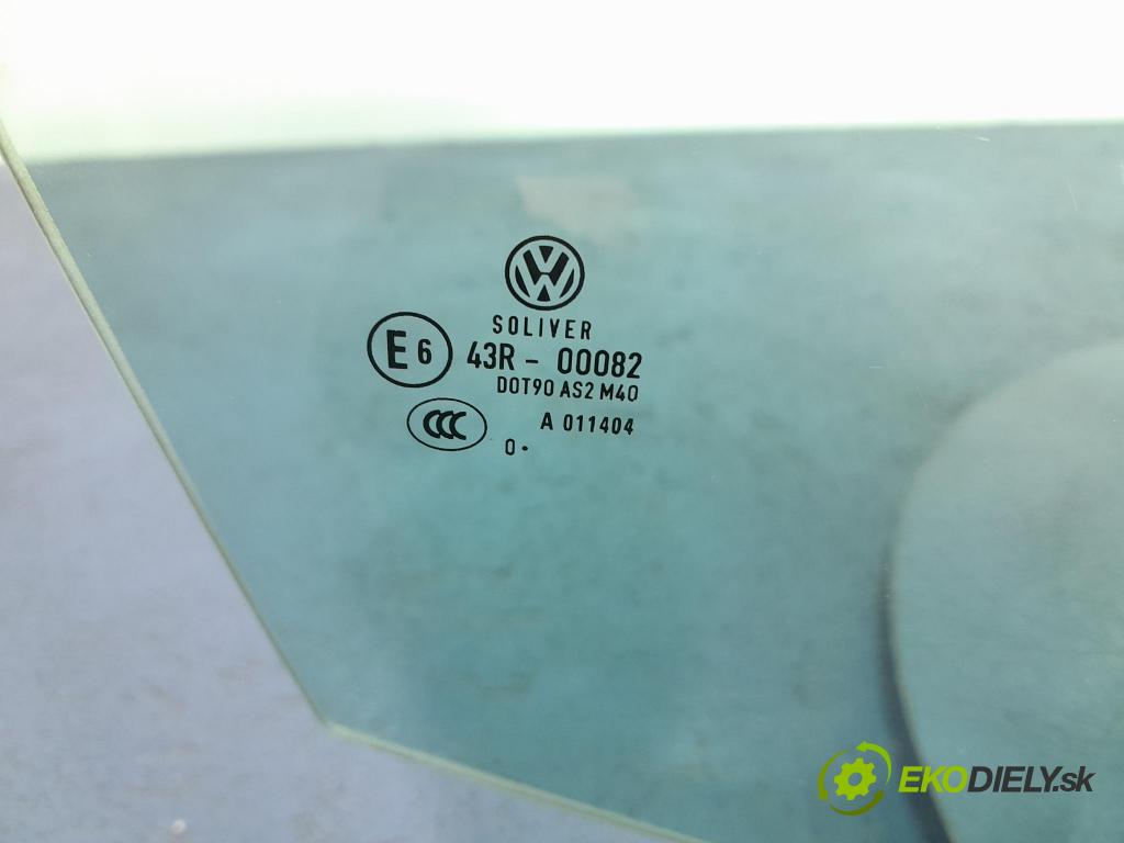 Vw Passat 2011 sklo dveře před Práva: