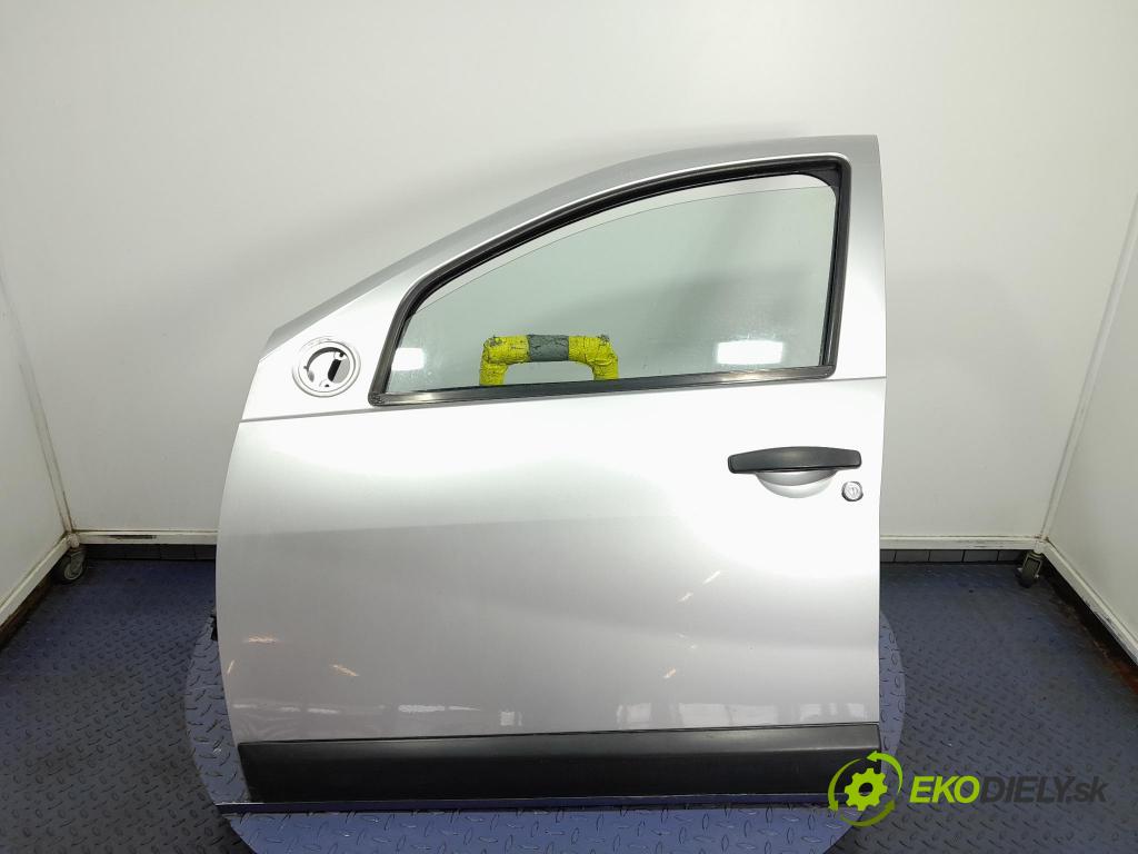 Dacia Sandero 2008 dveře před Vlevo, odjet: