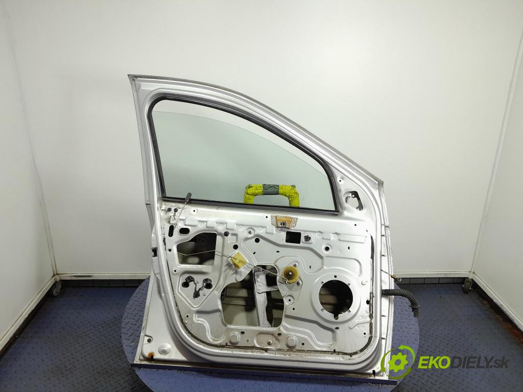 Dacia Sandero 2008 dveře před Vlevo, odjet: