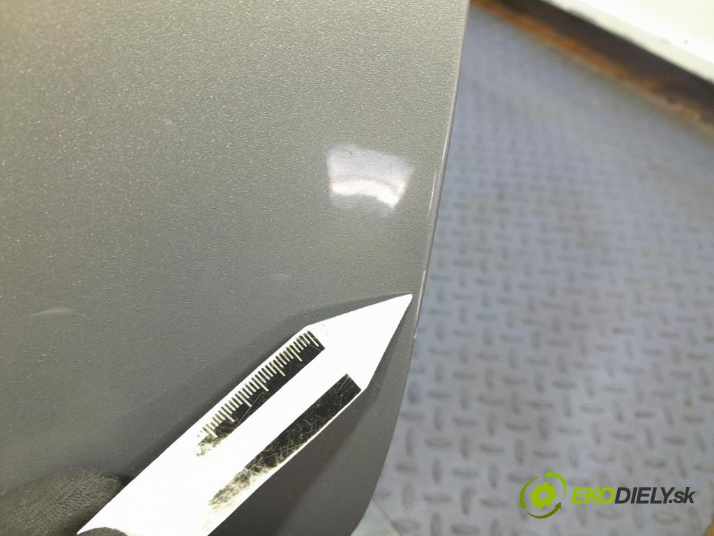 Kia Ceed 2011 dveře před prave
