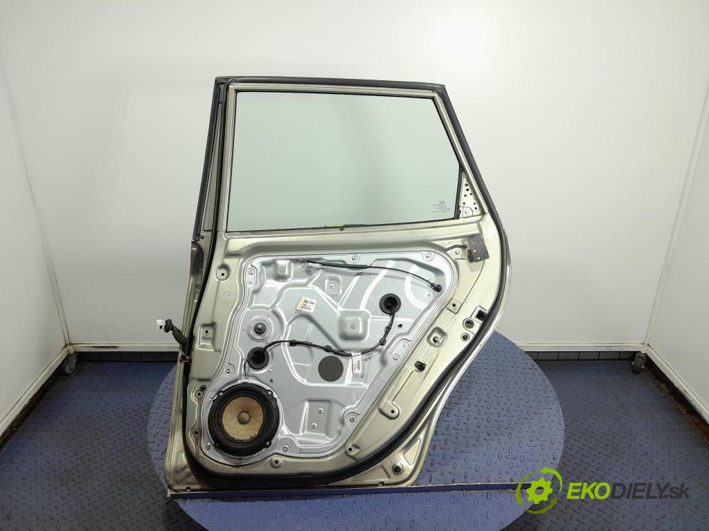 Kia Ceed 2011 dveře Zad: prave 