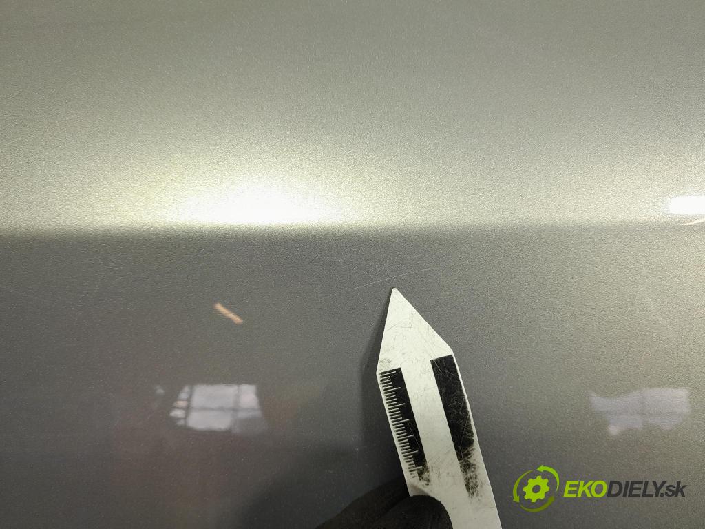 Kia Ceed 2011 dveře Zad: Vlevo, odjet: