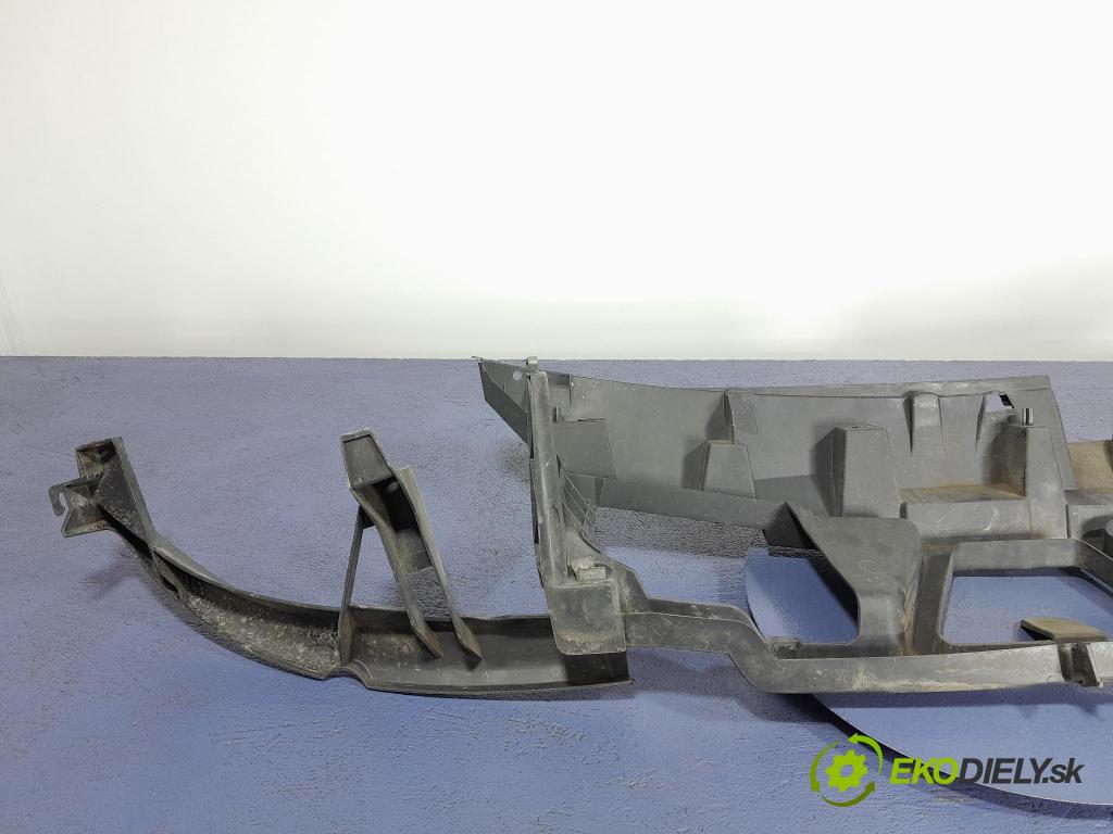 Renault Megane scenic 2006 výztuha Čelní / stěna Přední 8200140174
