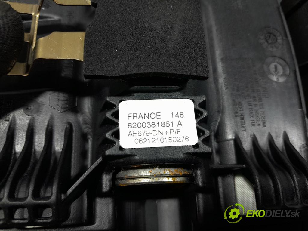 Renault Megane scenic 2006 volant 8200106306J