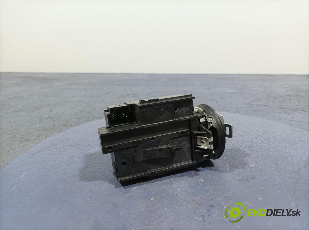 Vw Passat 2011 Spínač zapalování. 3C0905843T