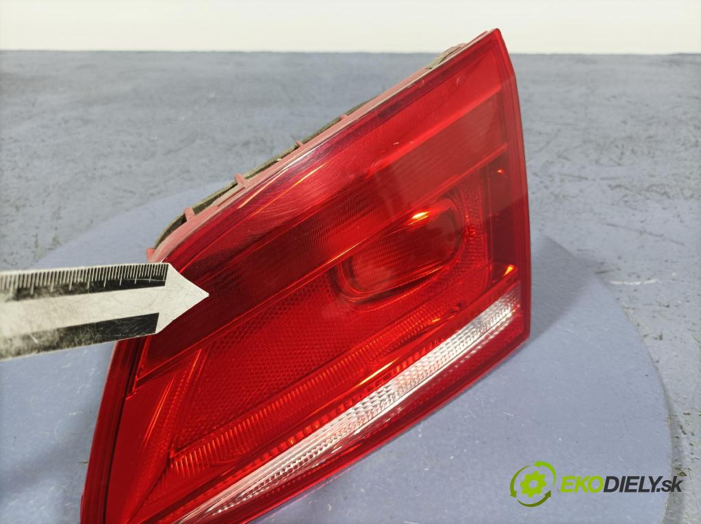 Vw Passat 2011 světlo Zad: Práva: Uvnitř 3AF945094C