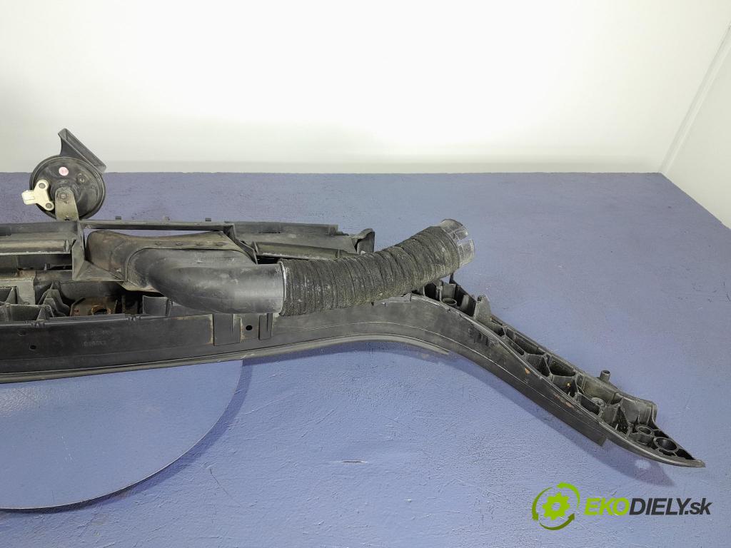 Renault Megane scenic 2006 výztuha Čelní / stěna Přední 8200140478
