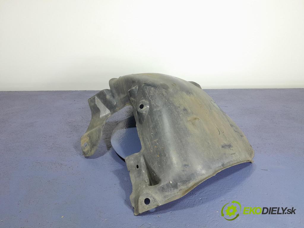 Renault Megane scenic 2006 blatník: Plastický před 8200430598