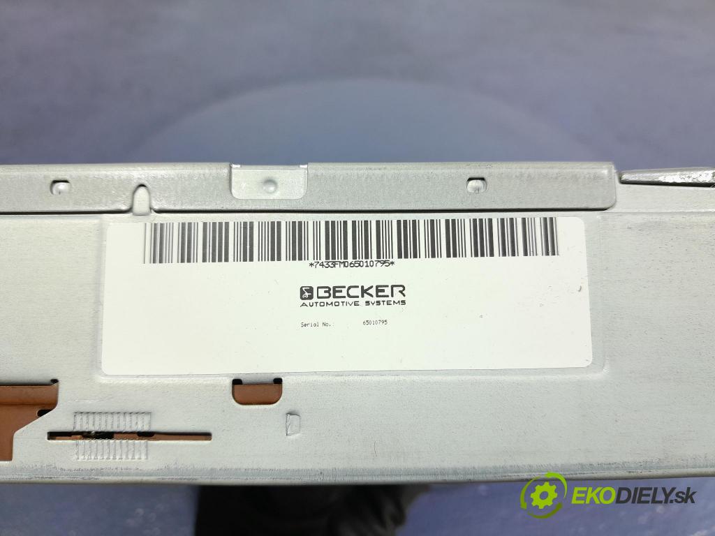 Renault Megane scenic 2006 Radio I Navigace: 8200484424