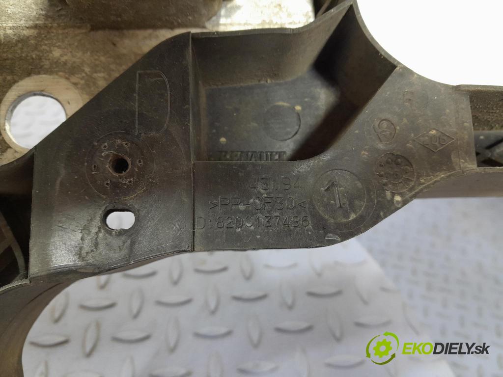 Renault Megane scenic 2006 výztuha narazník před