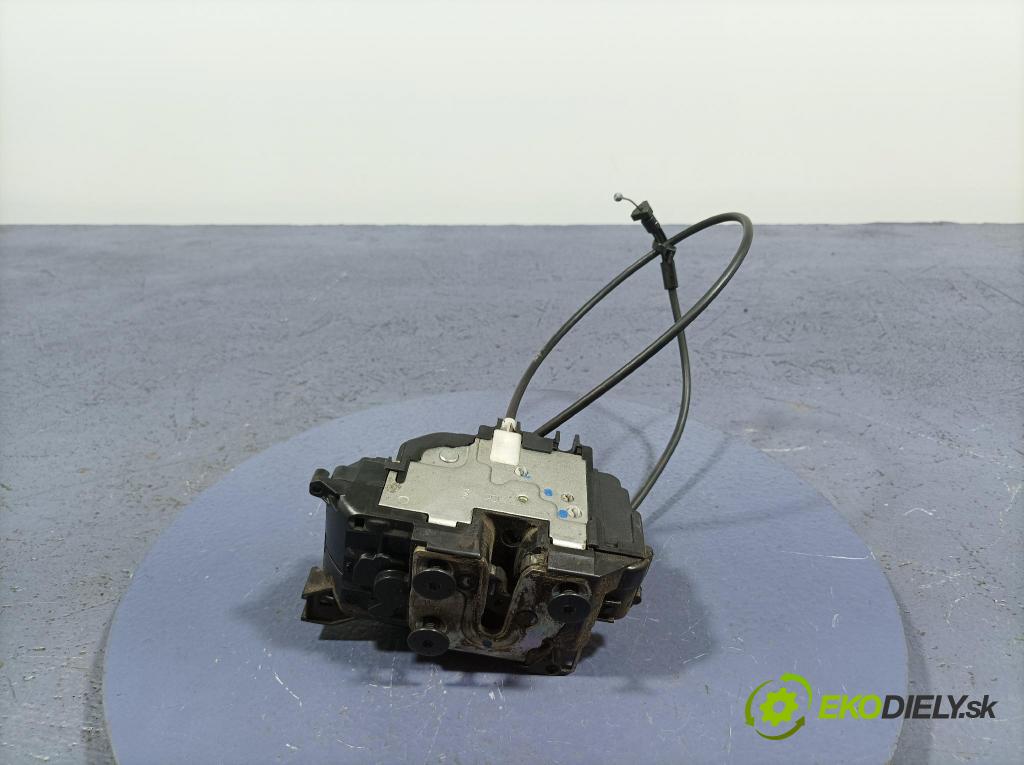 Renault Modus 2006 zámek dveře před v pravo: 219247D