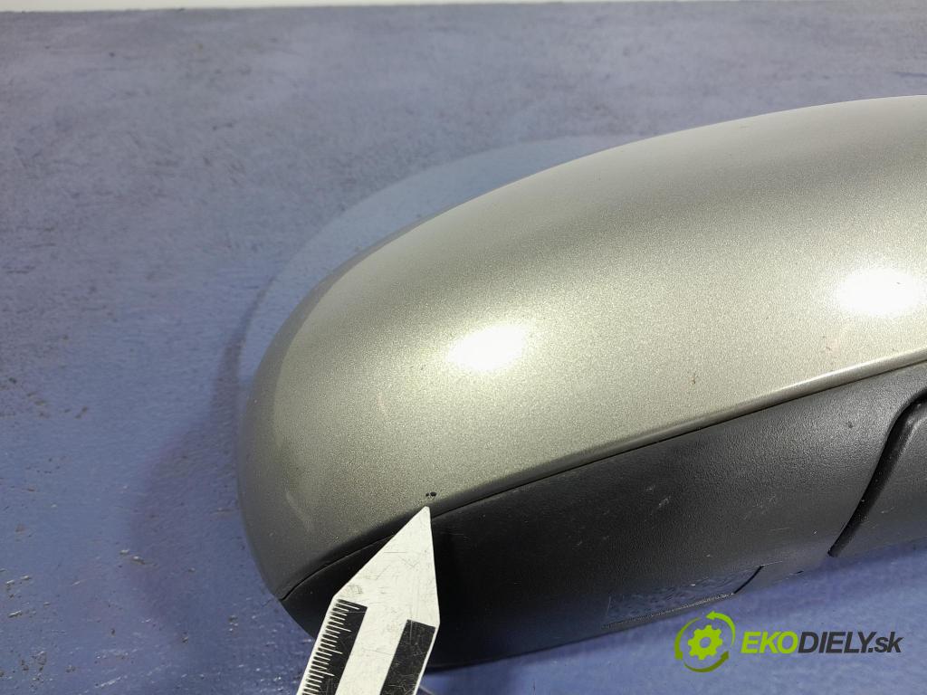 Kia Ceed 2011 zpětné zrcátko prave