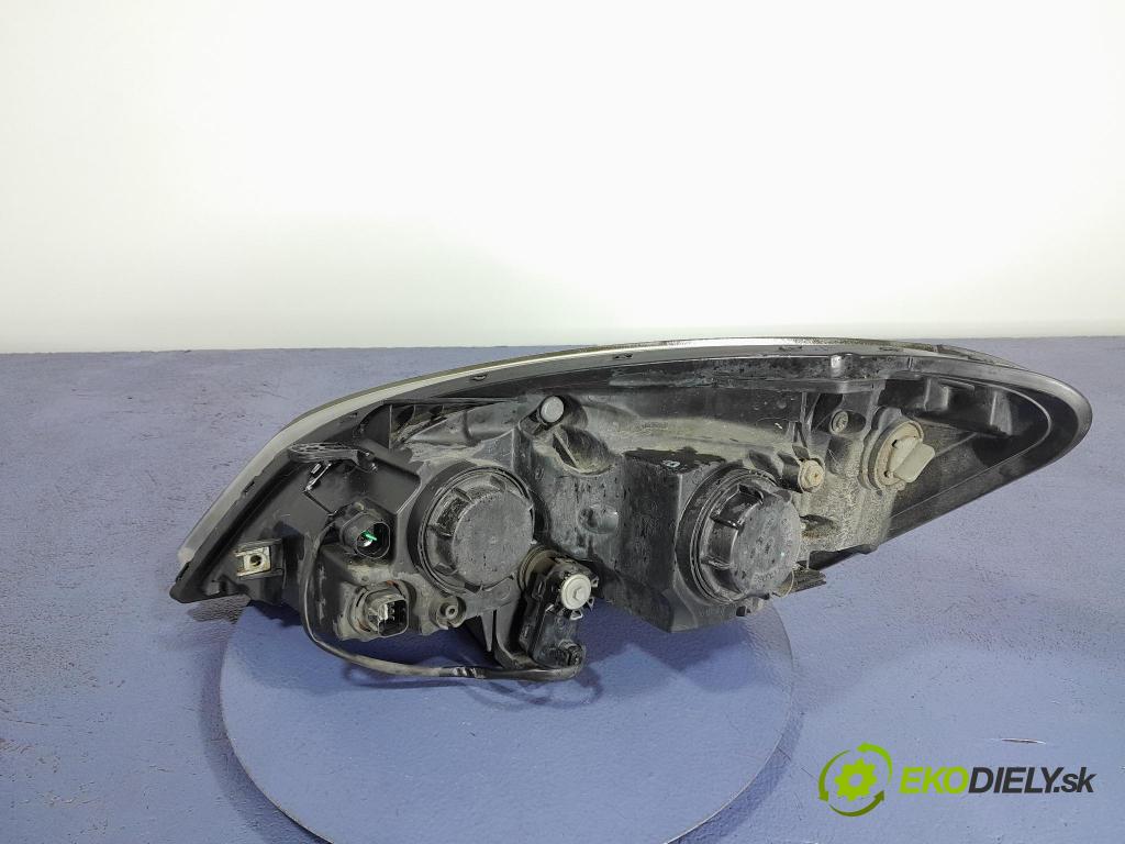 Kia Ceed 2011 světlo v pravo: 92102-1H