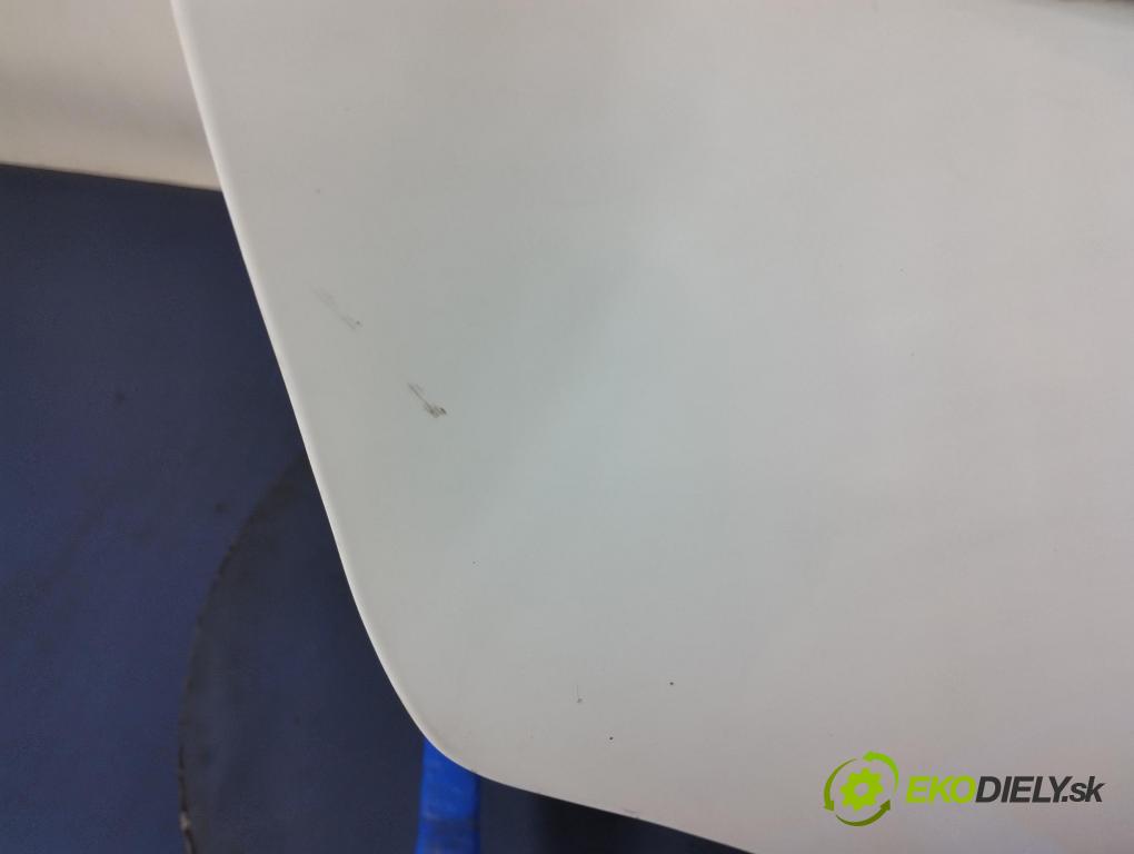 Ford C-max 2010 dvere zad pravé