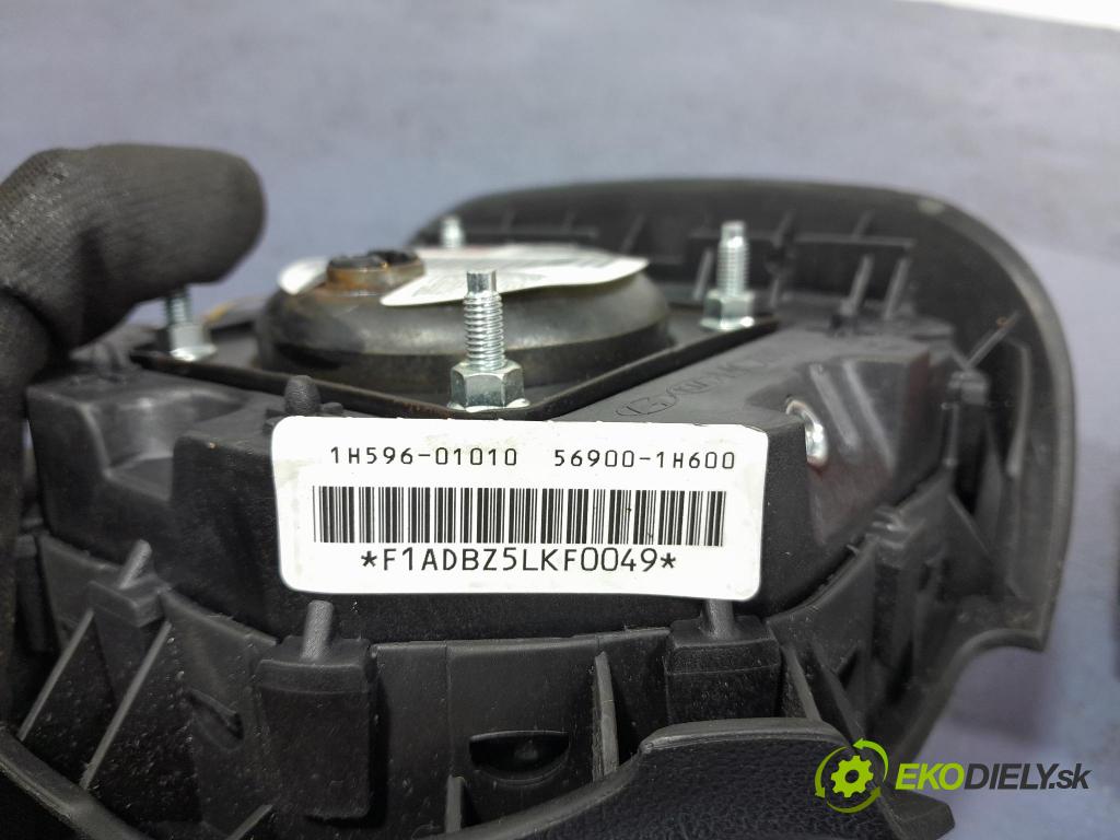 Kia Ceed 2011 kokpit,přistrojova deska