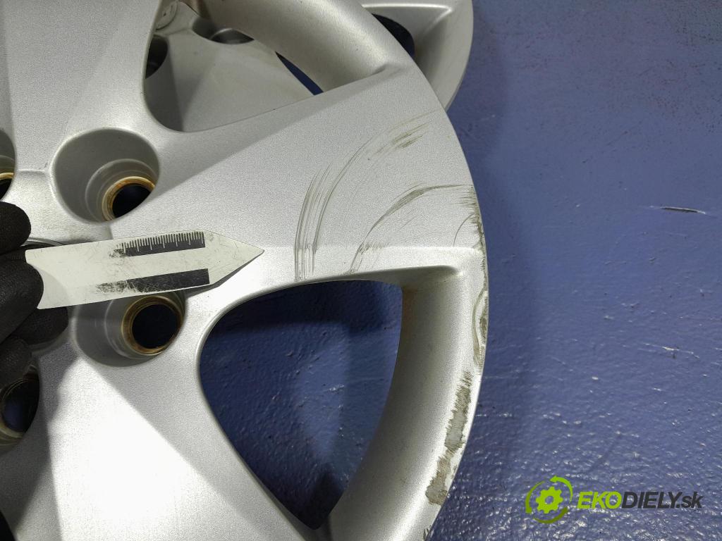 Kia Ceed 2011 puklica kola: 52960-1H000