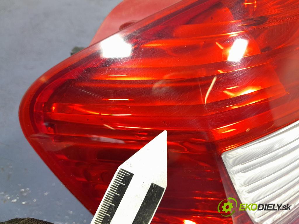 Peugeot 407 2009 světlo Zad: levá Mimo: 9689089180