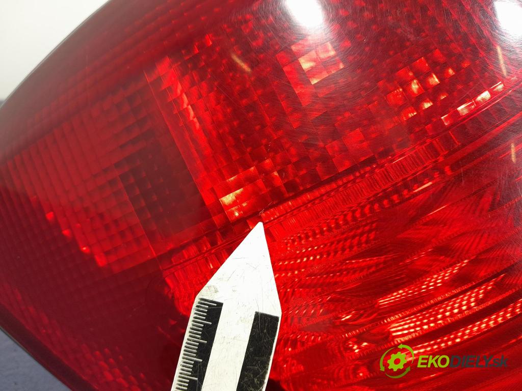 Skoda Fabia 2011 světlo Zad: levá Mimo: 08-665-1914L