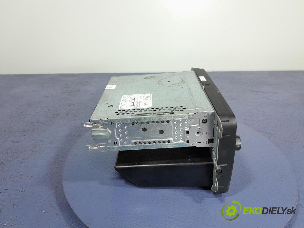 Skoda Fabia 2011 Radio I Navigace: 5J0035152A