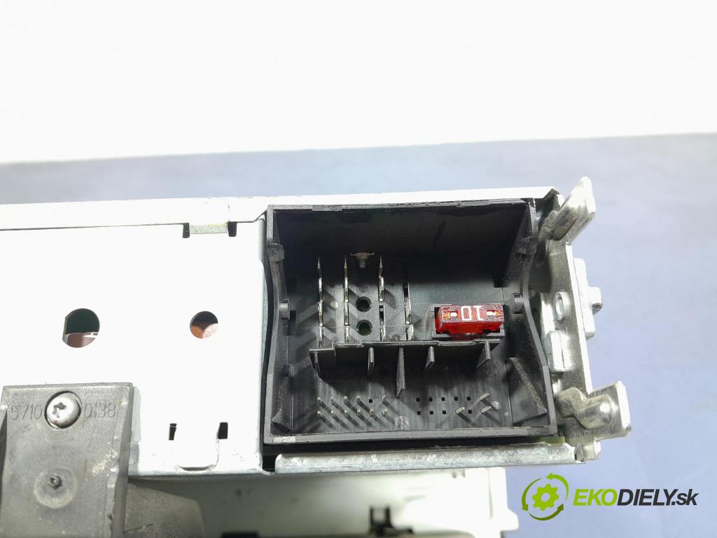 Skoda Fabia 2011 Radio I Navigace: 5J0035152A